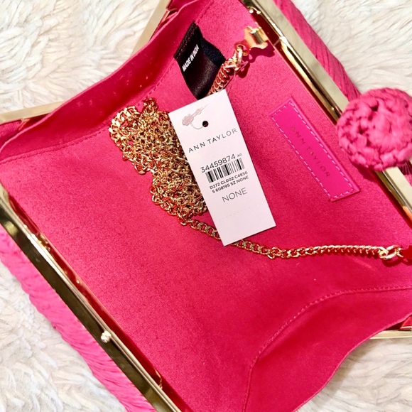 Ann Taylor Raffia Summer Pink Clutch NWT 💕 - Picture 6 of 6